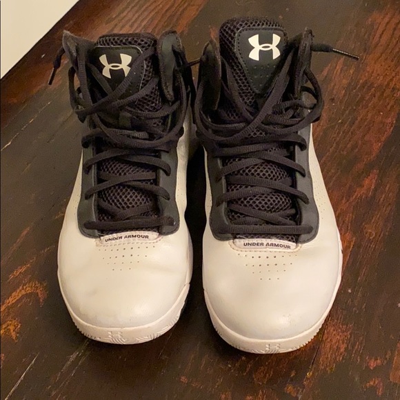M 7.5 Under Armour Micro G basketball shoes - Picture 2 of 4